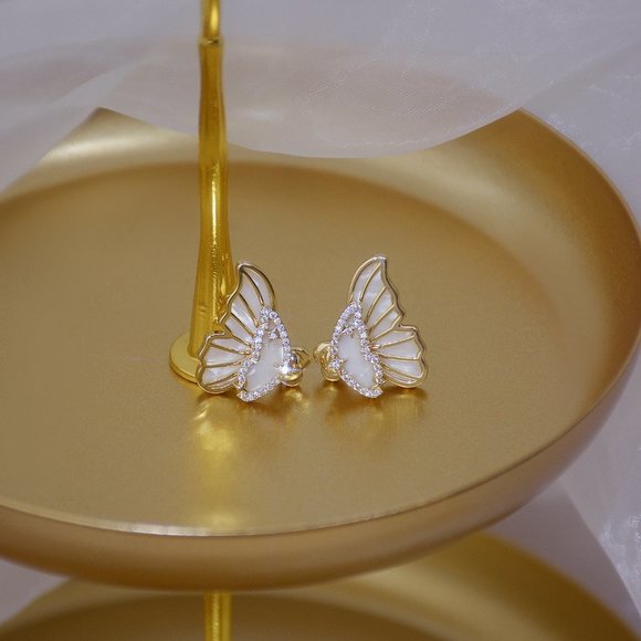 NEW 14K Gold Plated Diamond Butterfly Earrings a - Picture 2 of 3